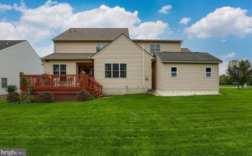 31 Lewiston Cir, Lancaster PA 17601-4883 exterior