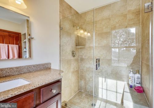 13726 Middlevale Ln, Silver Spring MD 20906-2116 exterior