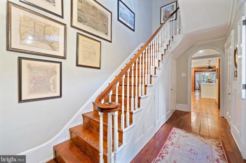 1016 Clinton St, Philadelphia PA 19107-6017 exterior