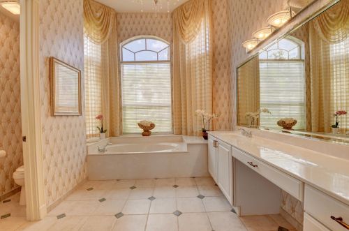 8280 Muirhead Cir, Boynton Beach FL 33472-5063 exterior