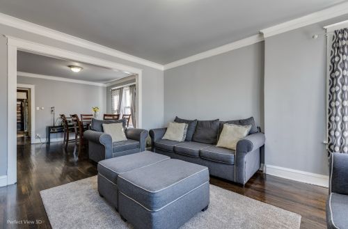 5755 Washtenaw Ave, Chicago IL 60659-3912 exterior