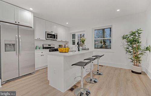 1271 16th St, Washington DC  20002-2556 exterior