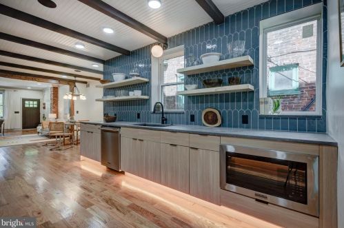 1025 51st St, Philadelphia PA  19143-4213 exterior