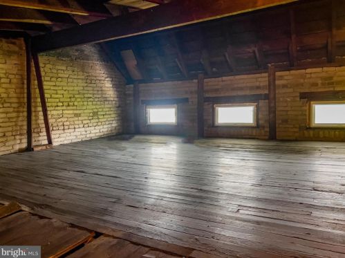 1348 Quincy St, Washington DC 20018-3061 exterior