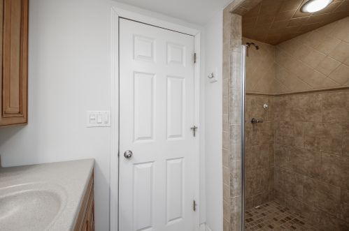 7854 Cressett Dr, Chicago IL 60707-1340 exterior