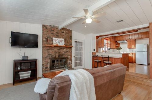 214 8 St, Irving TX 75060-5210 exterior