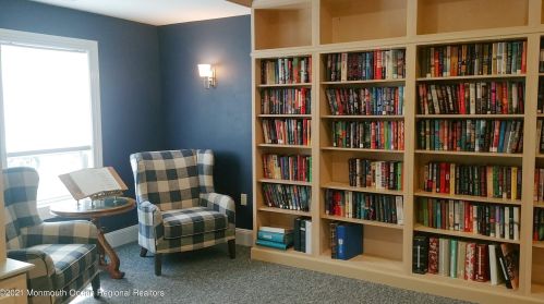 26 Symphony Ave, Berkeley Township NJ 08721-1956 exterior