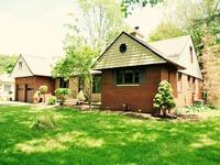 1801 Horseshoe Blvd, Cleveland, OH 44145-3622