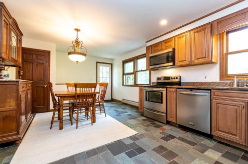 69 Lovering Ave, Concord NH 03307-1200 exterior