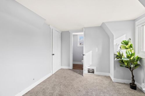 9040 Lapham St, Milwaukee WI 53214-4271 exterior