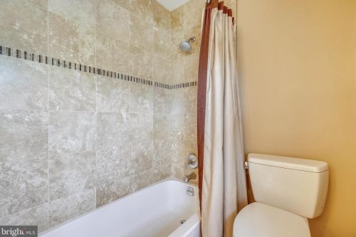 13726 Middlevale Ln, Silver Spring MD 20906-2116 exterior