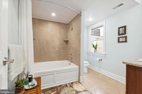 769 24 St, Philadelphia PA 19130-2539 exterior