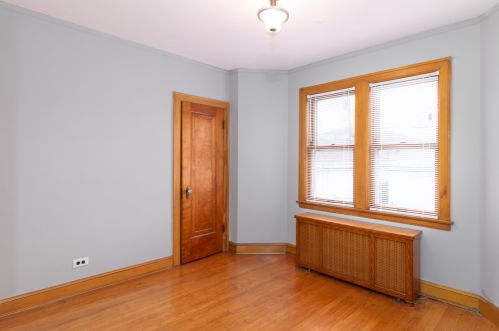 6024 Eddy St, Chicago IL 60641-3246 exterior