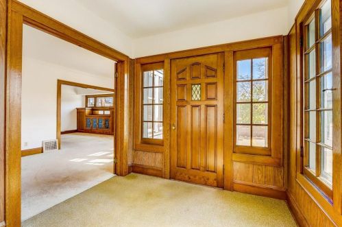 2320 69th St, Milwaukee, WI 53213-1312