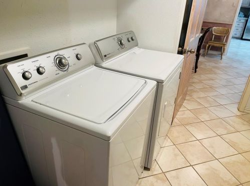 6818 Anglebluff Cir, Dallas TX 75248-4141 exterior