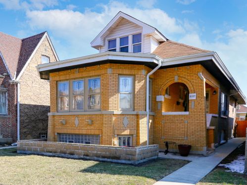 3127 Marmora Ave, Chicago, IL 60634-5112