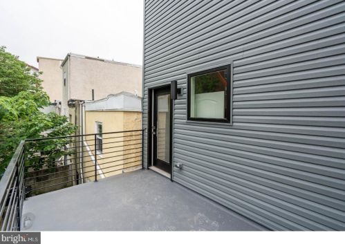 2623 Catharine St, Philadelphia PA 19143-2615 exterior