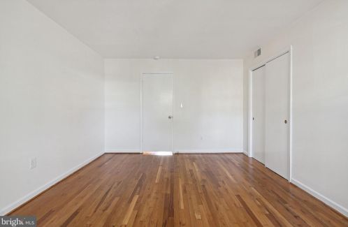 1737 Corcoran St, Washington DC 20009-2471 exterior