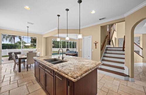 2066 Imperial Cir, Naples FL 34110-1089 exterior