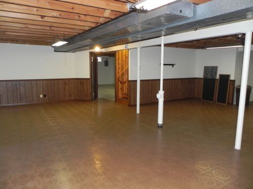 4845 82nd St, Milwaukee WI  53220-4217 exterior