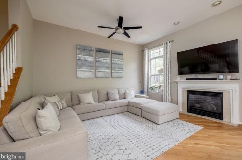 6560 Trask Ter, Alexandria, VA 22315-5589