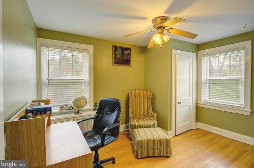 5 Cadwalader Dr, Trenton NJ 08618-3301 exterior