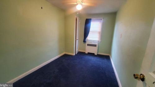 1032 Toll St, Chester PA 19022-1451 exterior