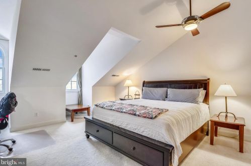 337 Fayette St, Alexandria VA 22314-2201 exterior