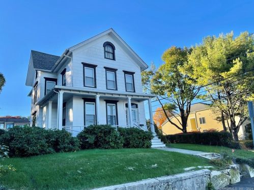 12 Prospect Ave, Norwalk, CT 06850-3210