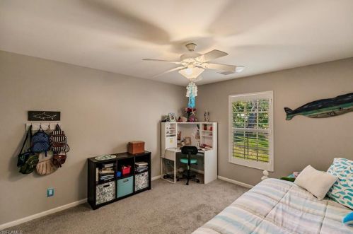 191 Old Tamiami Trl, Naples FL exterior