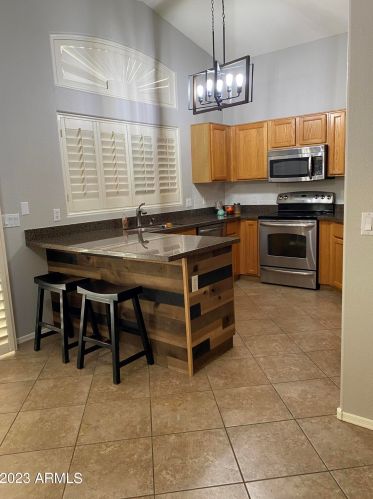 3221 Altadena Ave, Phoenix AZ  85029-3225 exterior