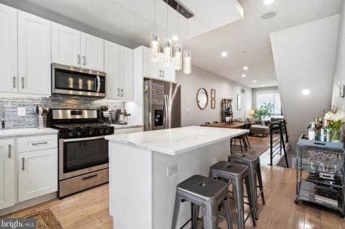 2649 Collins St, Philadelphia PA  19125-1408 exterior