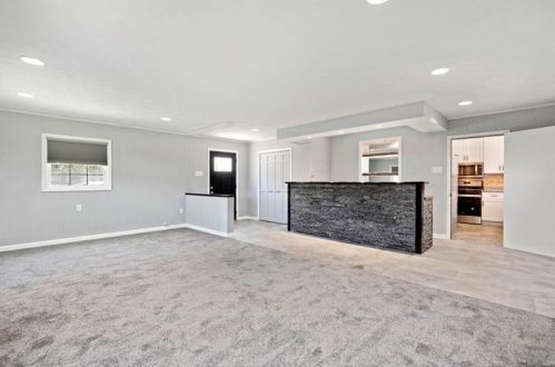 1253 Lakewood Ave, Pittsburgh PA 15229-1729 exterior