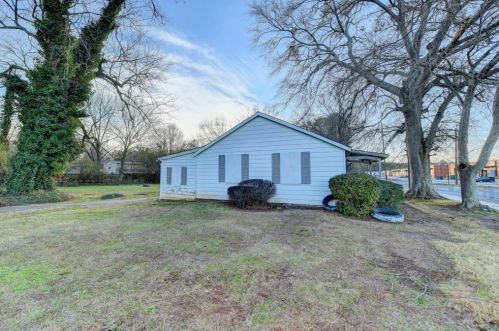 4523 Elmdale Dr, Tucker GA 30084-6565 exterior