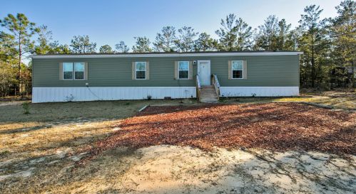 284 Iris Ln, Defuniak Springs, FL 32433-8918