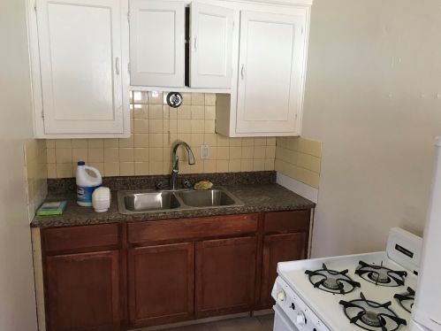 1818 30, Milwaukee WI 53215-2130 exterior