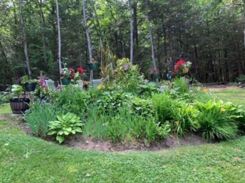 112 Greenbriar Rd, New Ipswich NH 03071-3304 exterior