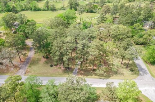 1211 Frst Cv Dr, Humble TX 77339-7504 exterior