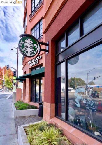 2400 Dowling Pl, Berkeley CA 94705-2085 exterior