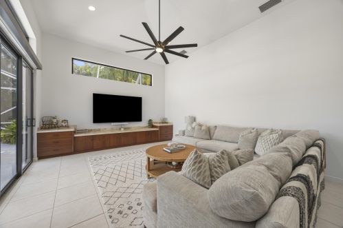 19088 Loxahatchee Riv Rd, Jupiter FL 33458-2414 exterior