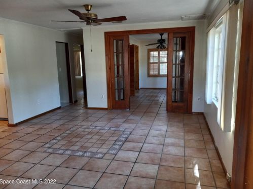 510 Tropical Trl, Merritt Island FL 32953-6016 exterior