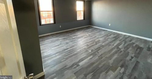 1924 4 St, Philadelphia PA 19122-2206 exterior