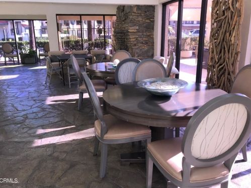 4687 San Sebastian Dr, Oxnard CA  93035-3644 exterior