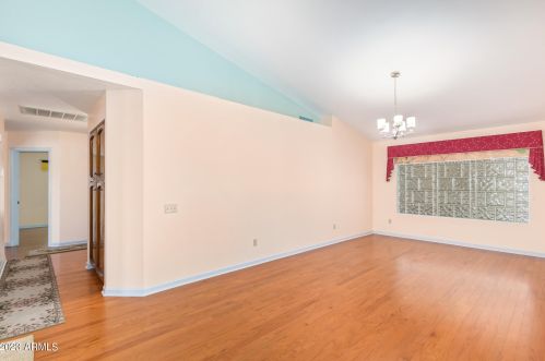 15816 15th Way, Phoenix AZ  85022-3249 exterior