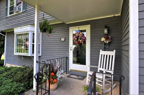 64 Jennifer Ln, Milford, CT 06461-1732