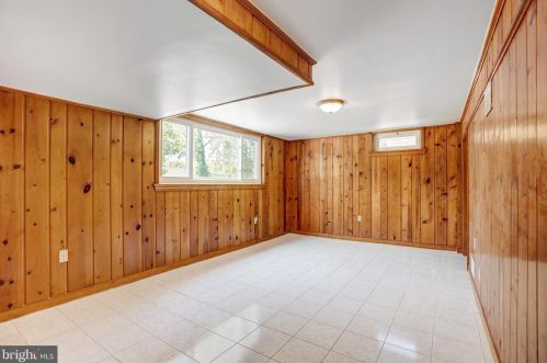 4612 Adrian St, Rockville MD 20853-3705 exterior