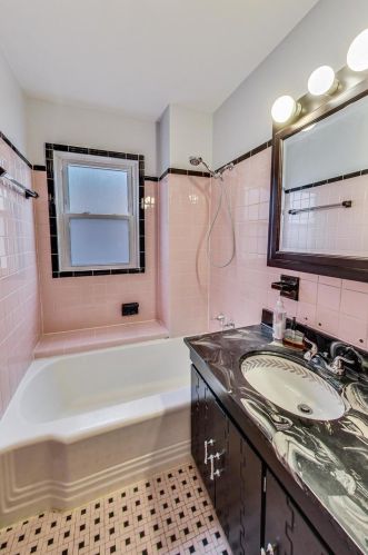 6712 Devon Ave, Chicago IL 60646-3703 exterior