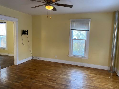 508 Water St, Cassopolis, MI 49031-1239