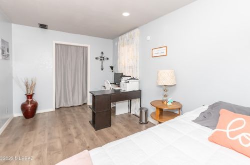 1653 Gaffer Pl, Tucson AZ  85746-3401 exterior