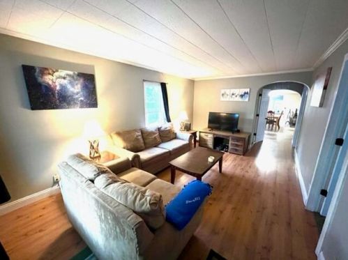 504 Abbey St, Meskegon MI 49442-2108 exterior